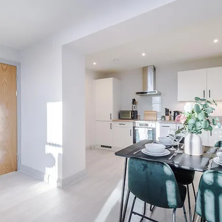 Stunning Flat In By Purestay Short Apartment Leeds (West Yorkshire)